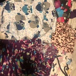 Medium scrub tops